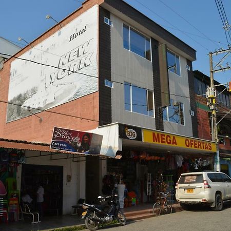 Hotel Big New York Carepa Ngoại thất bức ảnh